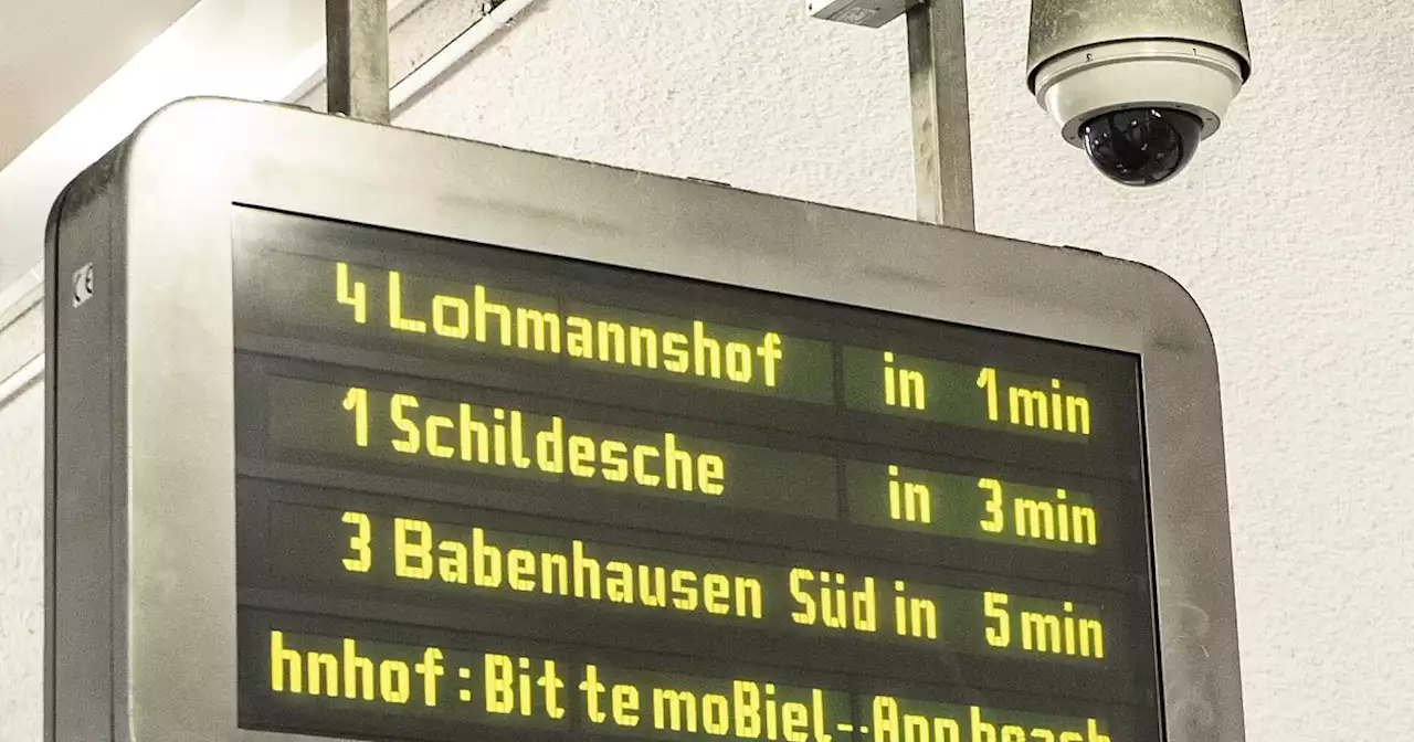 Störung bei Mobiel: Cyberangriff legt Displays an Bielefelder Haltestellen lahm