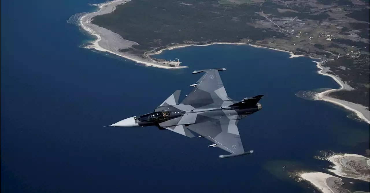 Sweden to consider sending fighter jets to Ukraine, SR radio reports