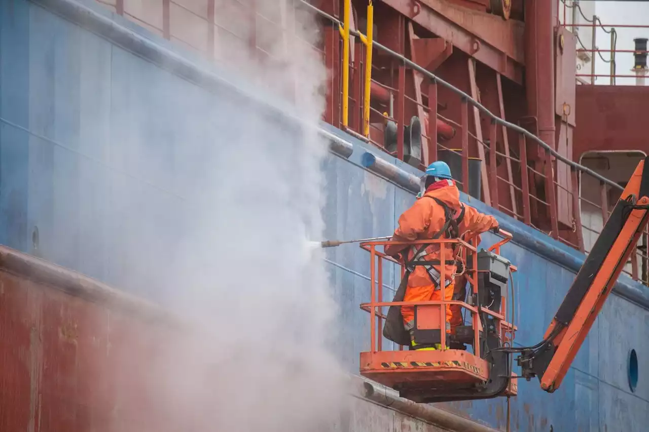 Stralsunder Werft soll Vorreiter bei Schiffsrecycling werden