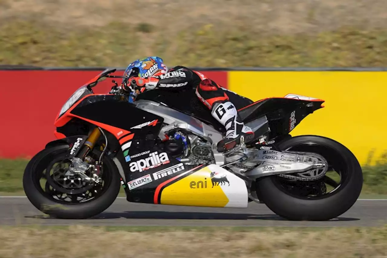 Premiere: Marco Melandri in Aprilia-Farben