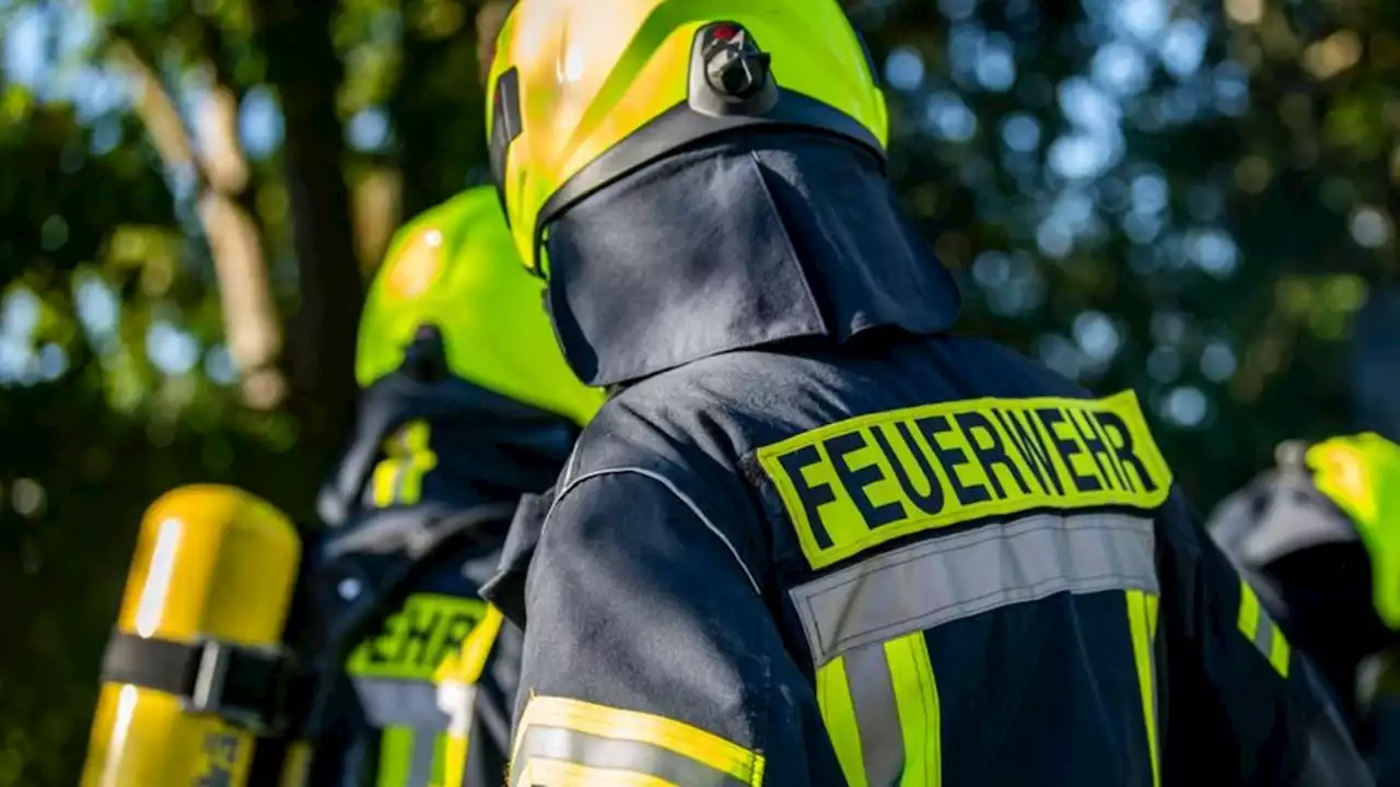 Gebäude von Winzergenossenschaft in Schliengen in Flammen