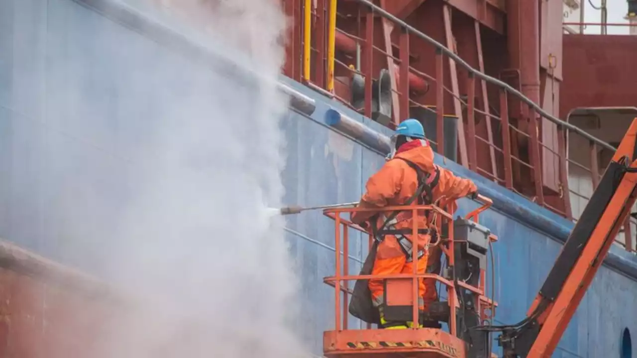 Stralsunder Werft soll Vorreiter bei Schiffsrecycling werden