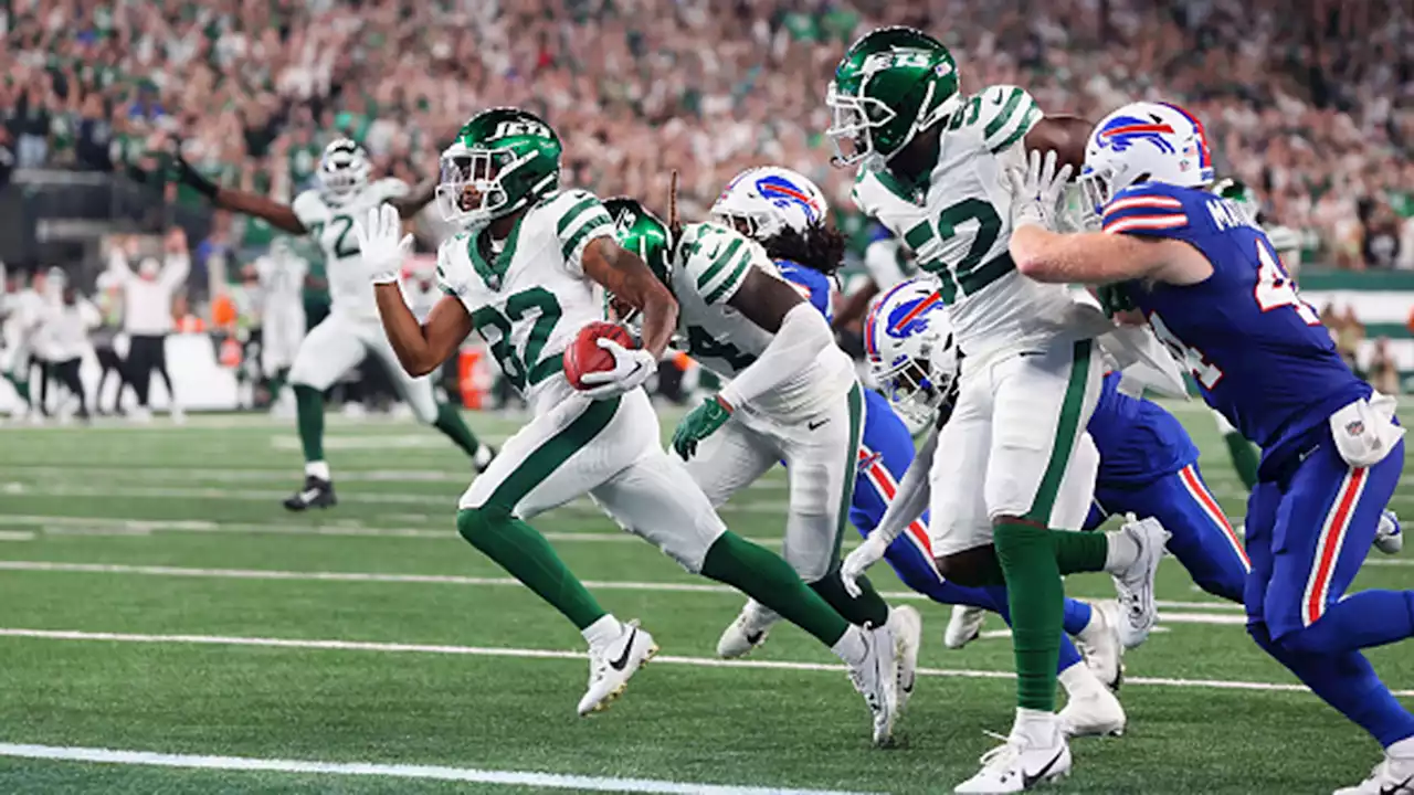 Must See: Jets complete upset of Bills with wild walk-off punt return TD in overtime