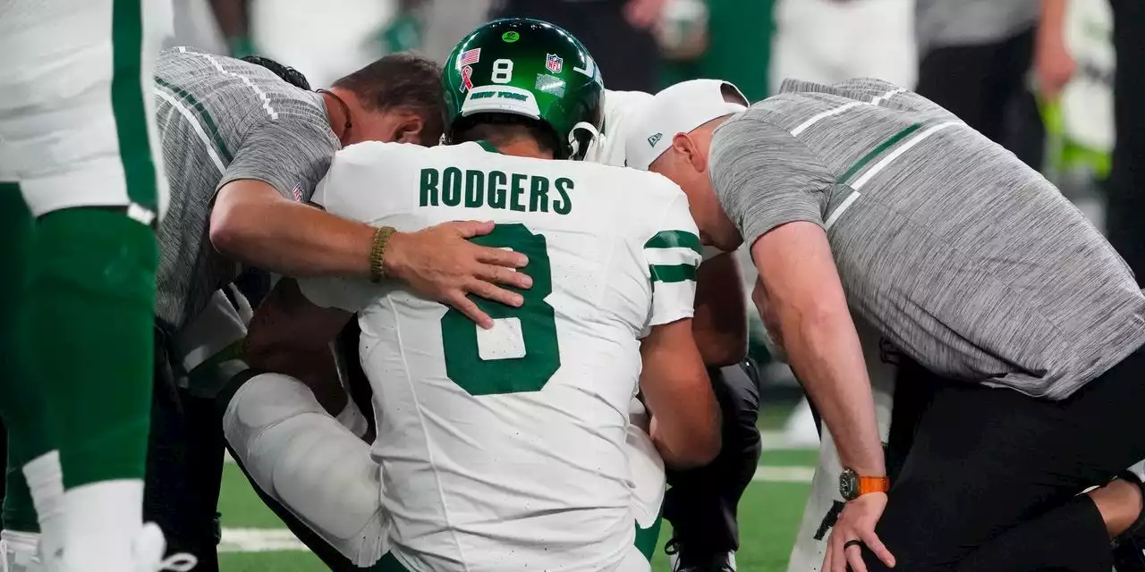 It Took 3 Plays for the Jets’ Aaron Rodgers Experiment to Combust