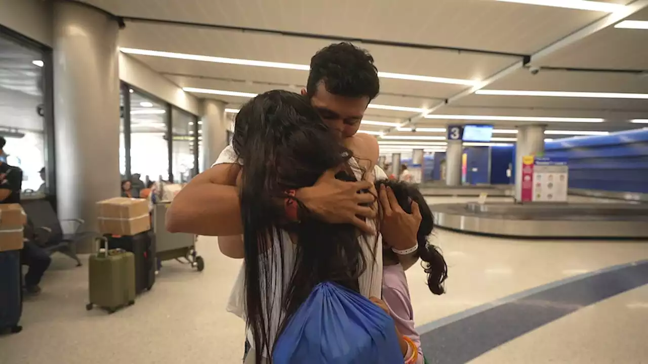 Colombian migrant father reunites with family after separation, detention at Texas-Mexico border