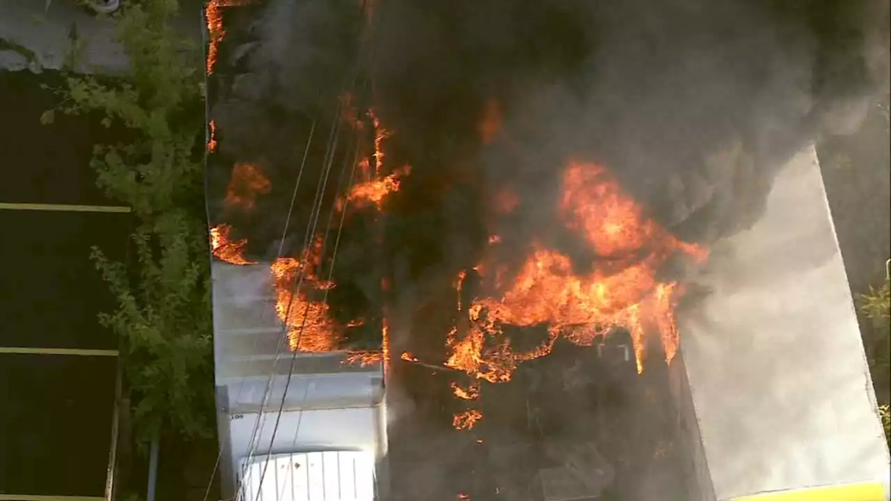 Chicago fire: Multiple trucks catch fire at Hermosa business at Kilbourn and Cortland