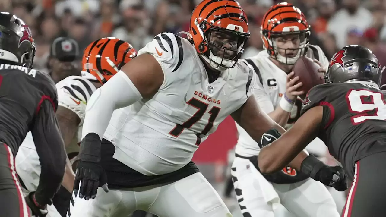 Bengals release veteran OT La'el Collins, who is still rehabbing from torn ACL in December.