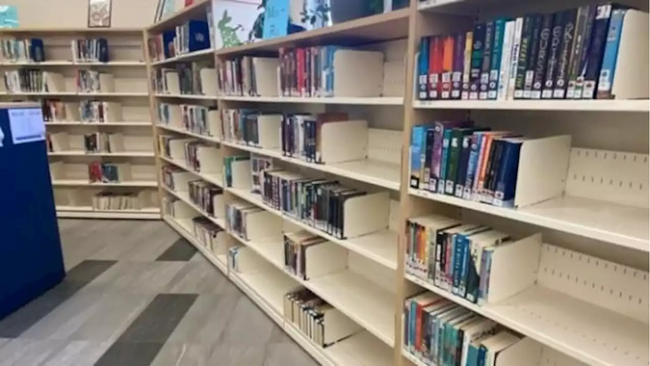 'Empty shelves with absolutely no books': Students, parents question school board's library weeding process