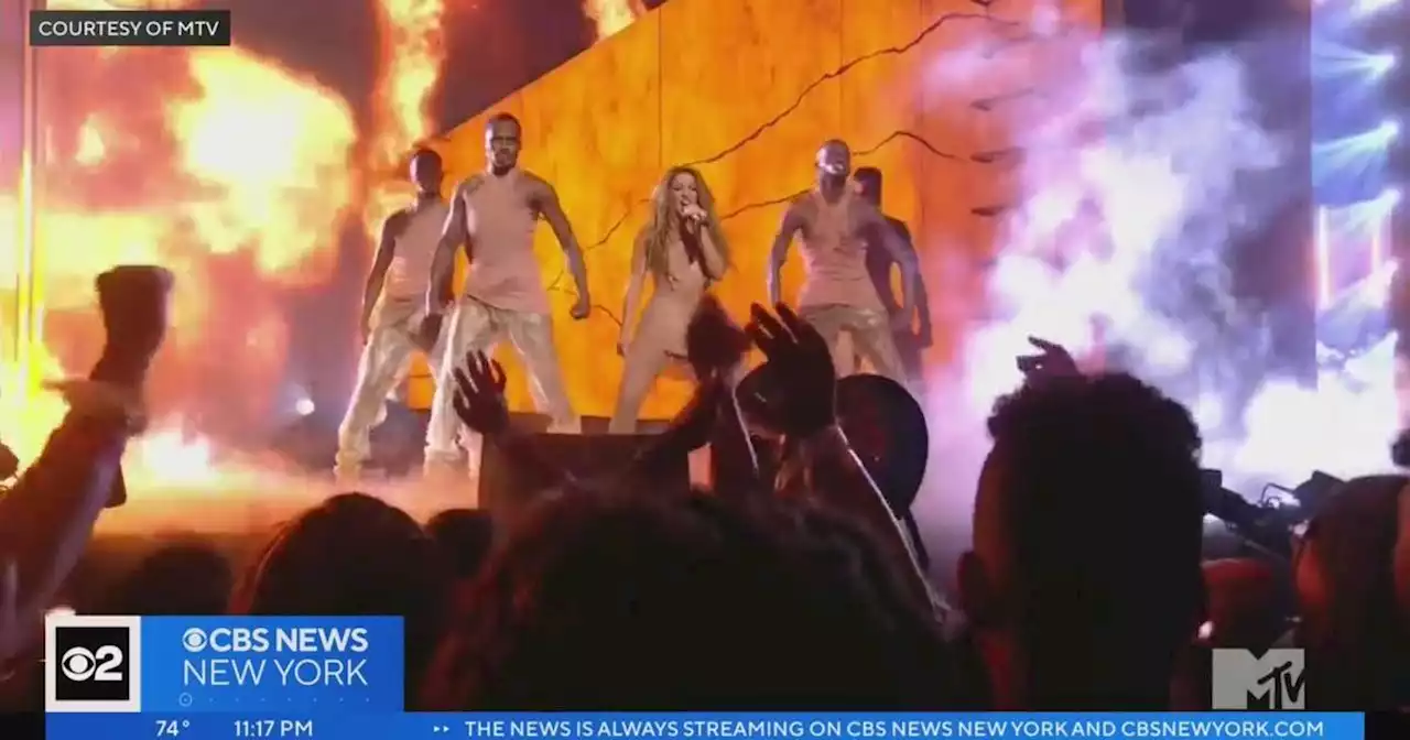 Stars bring down the house at 40th MTV Video Music Awards in Newark