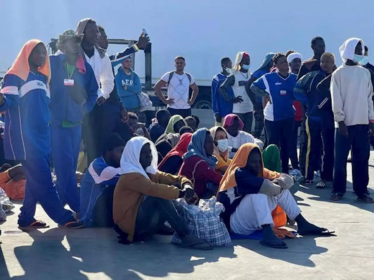 Migranti, tensione per lo stop di Germania e Francia. Tajani: «Problema europeo». FdI: Ue batta un colpo o lo faremo noi