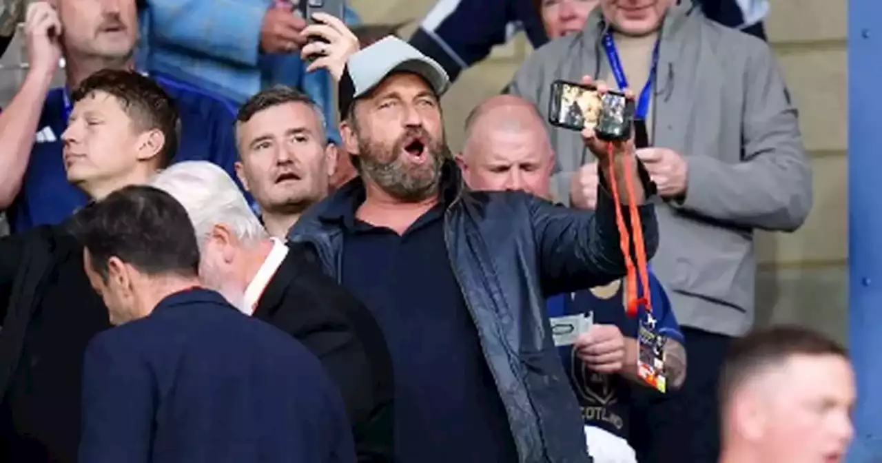 Gerard Butler films himself singing national anthem at Scotland game