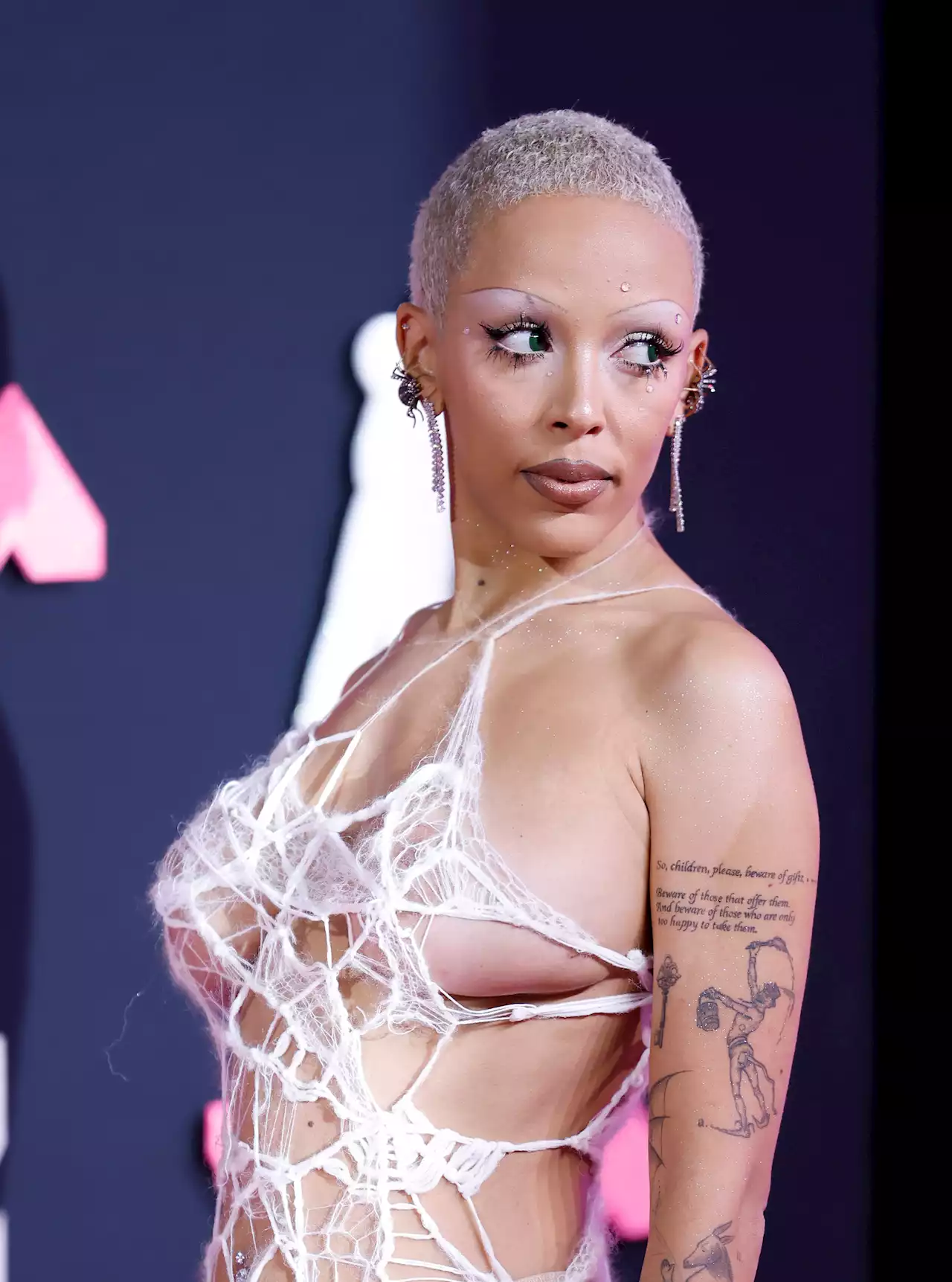 Doja Cat's Sexy Cobweb Dress At The VMAs Is Giving Us Goosebumps