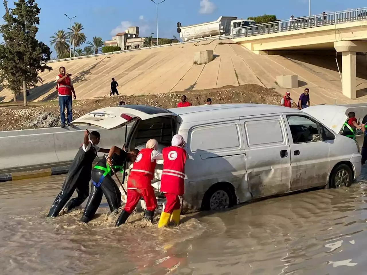 L'impegno dell'Italia in Libia: inviati due aerei e una nave per aiutare la popolazione