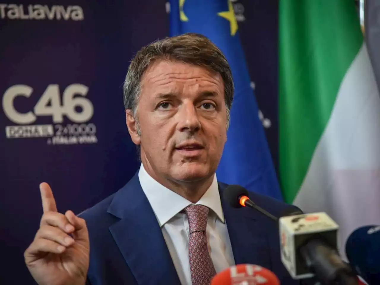 “Vergognati”. Renzi attacca il “compagno” Landini sul Jobs Act