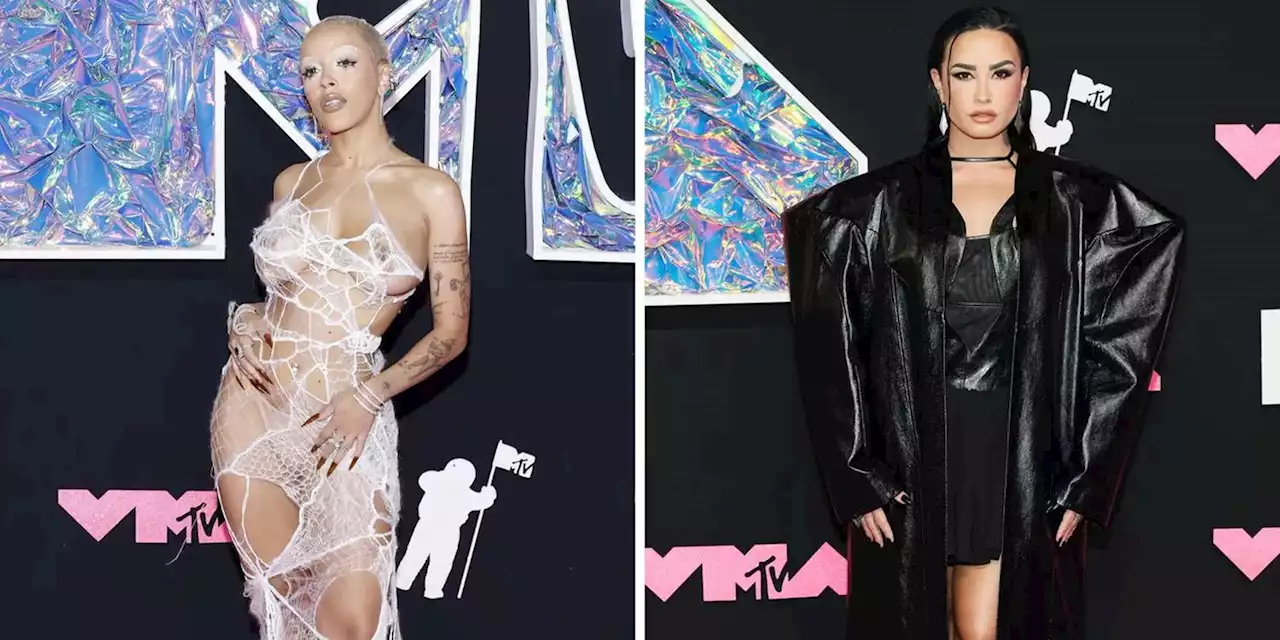 Um, Was Halloween the Unofficial VMAs Dress Code?