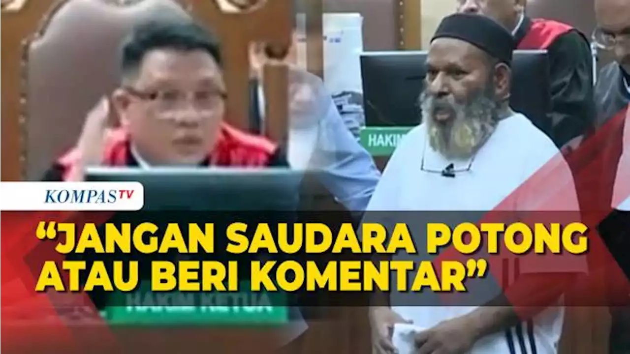 Momen Hakim Ingatkan Lukas Enembe untuk Tertib saat JPU Baca Tuntutan