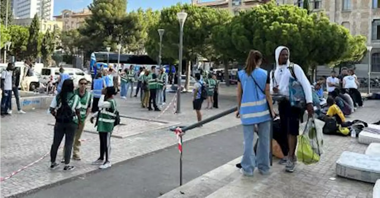 Évacuation dans le calme du campement de Saint-Charles