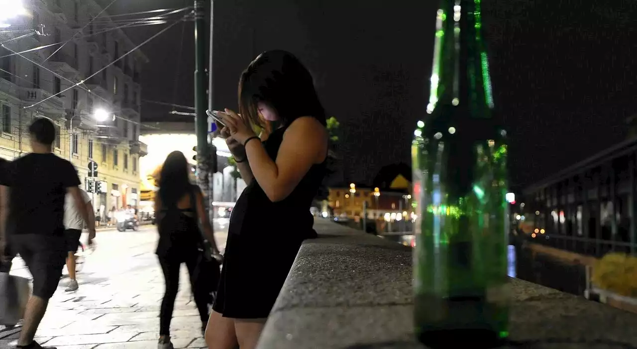 Milano, movida sicura: niente vetro e lattine da asporto by night in 8 zone