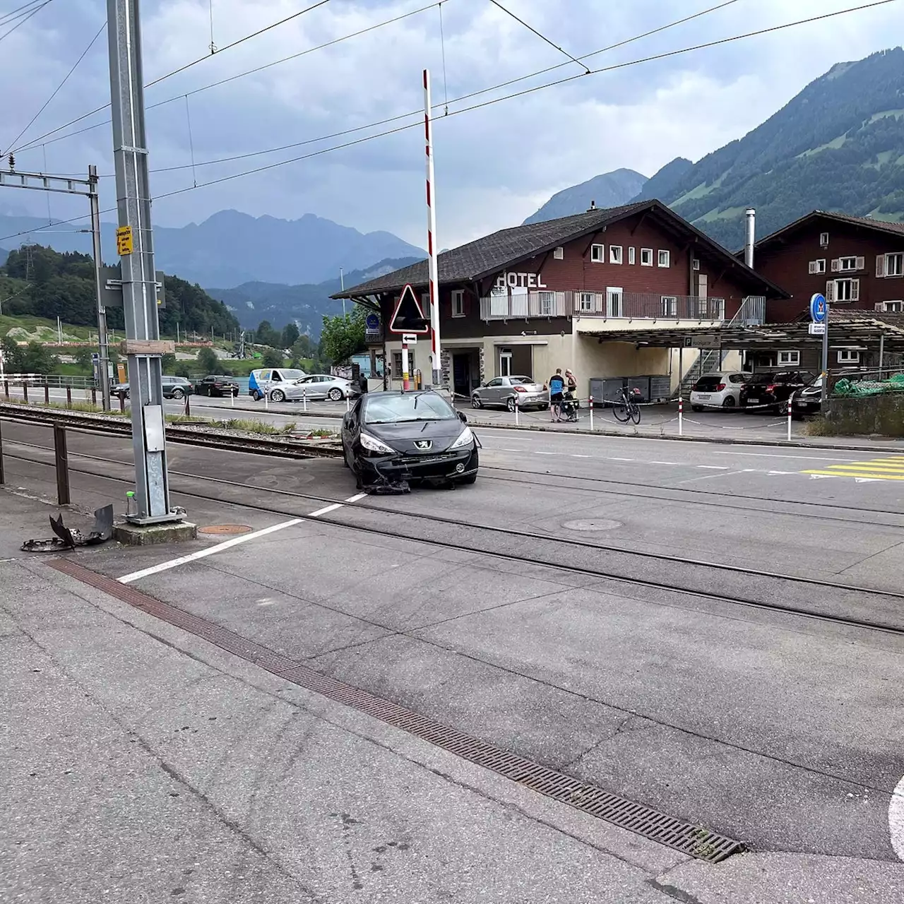 Selbstunfall in Kaiserstuhl führt zu Unterbrechung im Bahnverkehr