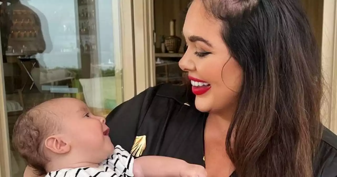 Scarlett Moffatt says 'how' as she shares adorable snap and makes moving request