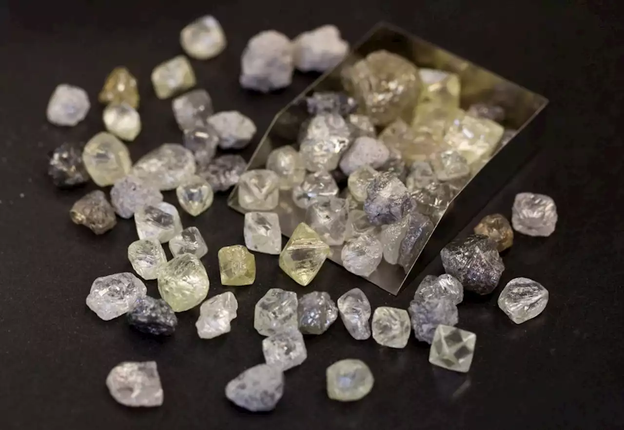 De Beers ends lab-grown engagement diamonds foray as prices drop