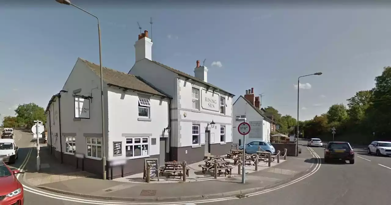 Customers locked inside pub as man with knife turns up outside