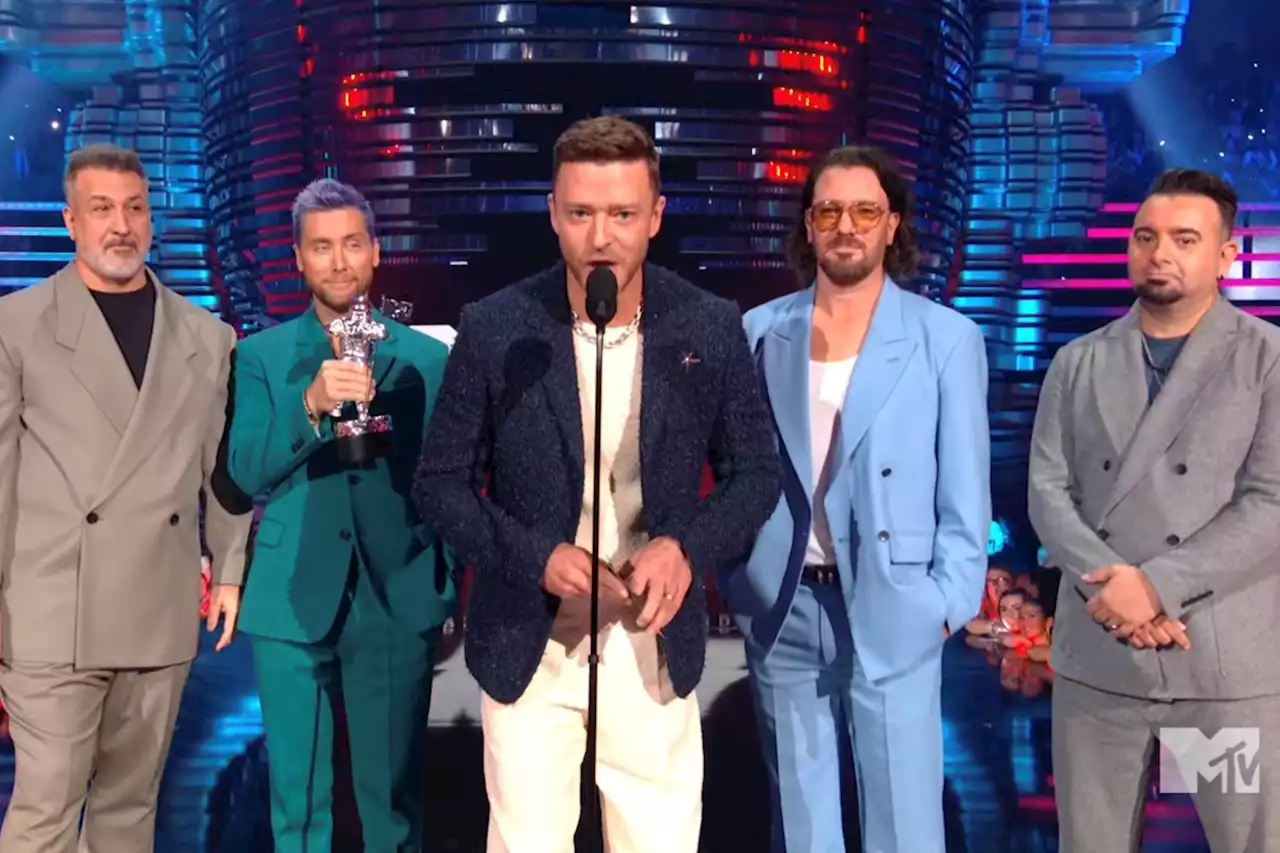 *NSYNC came together in style at VMAs for the first time in 10 years