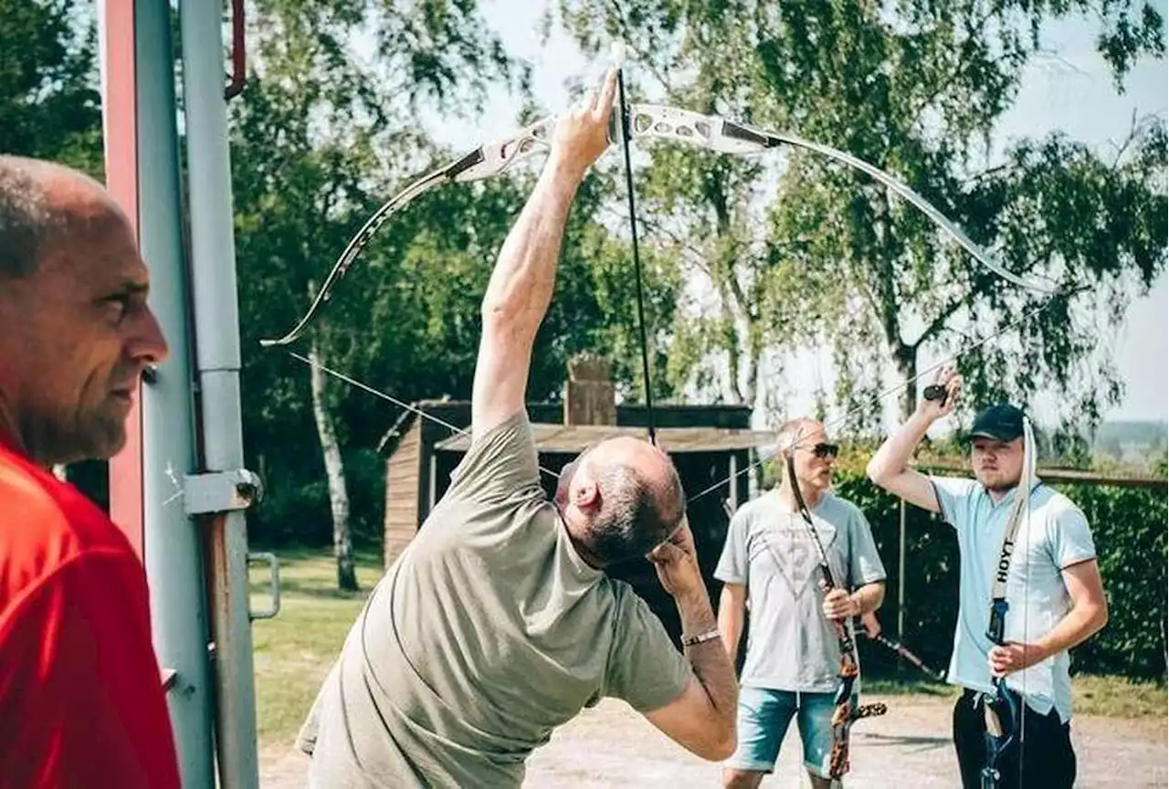 Mais pourquoi ces archers du Nord de la France tirent-ils vers le ciel et non pas devant eux ? - Edition du soir Ouest-France