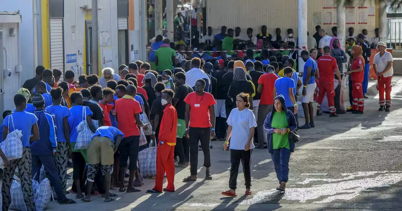 Über 5000 Flüchtlinge in Lampedusa: Deutschland stoppt Aufnahme von Tausenden Migranten