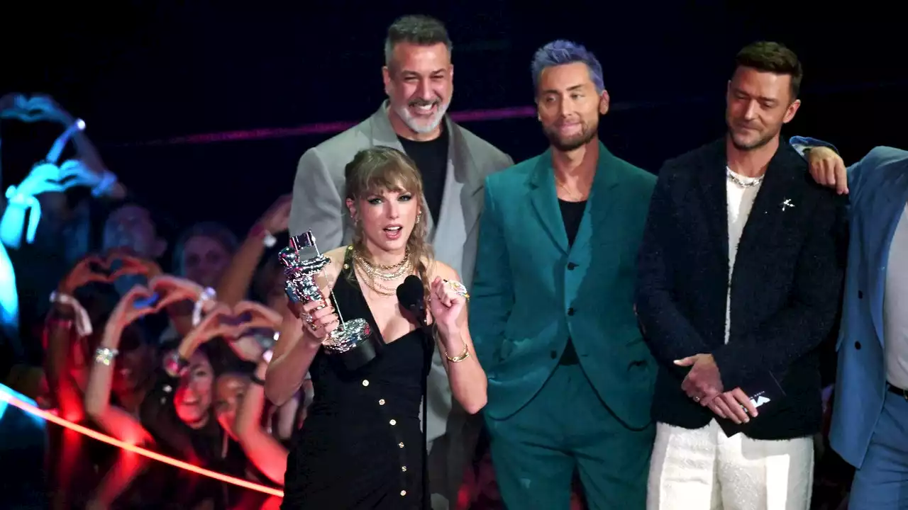 Taylor Swift Had the Most Taylor Swift Reaction to NSYNC's Reunion