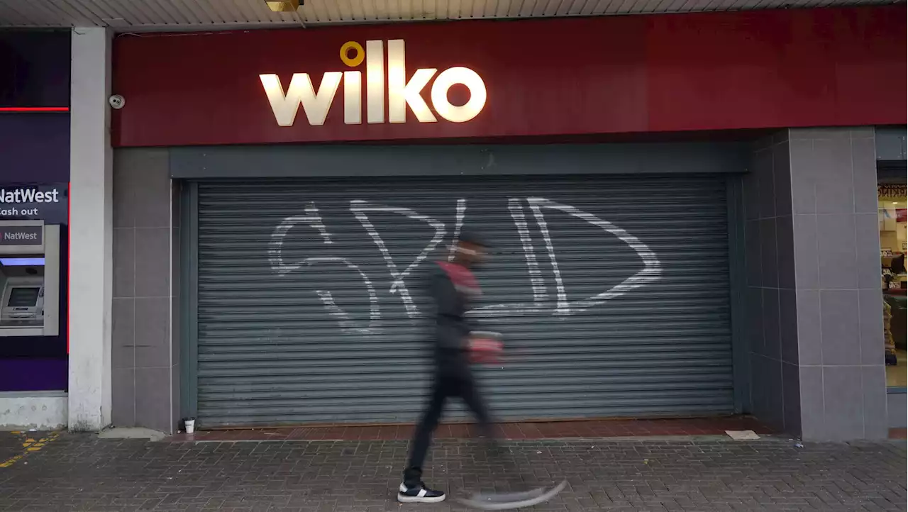 If any Wilko stores are staying open and how many have been bought by B&M and Poundland