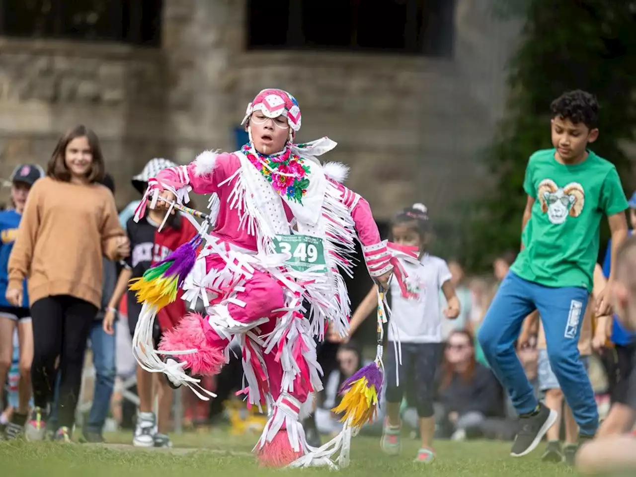 In photos: U of S welcome back powwow celebrates beginning of school year