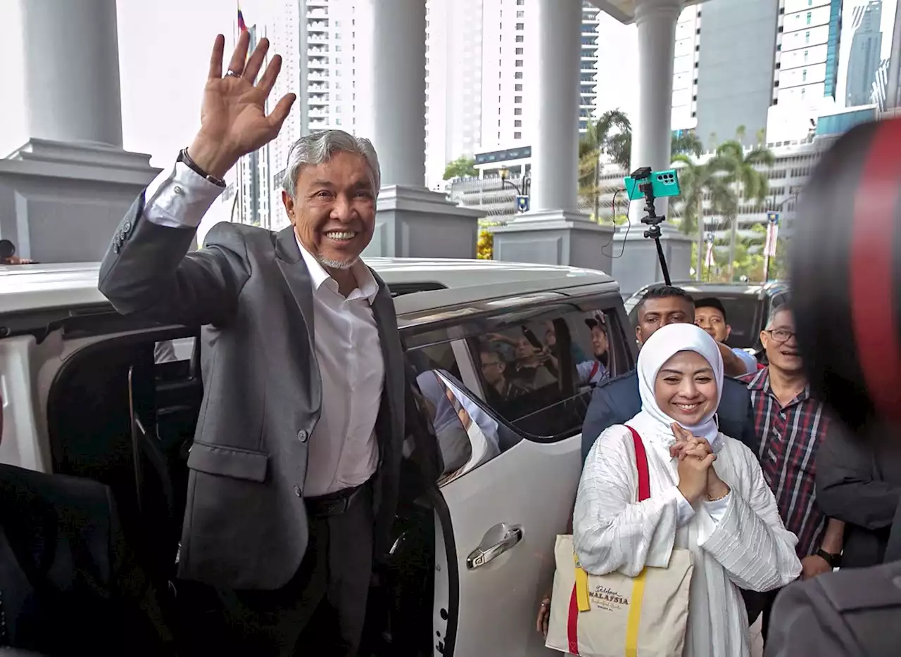 Kes Ahmad Zahid perlu disambung