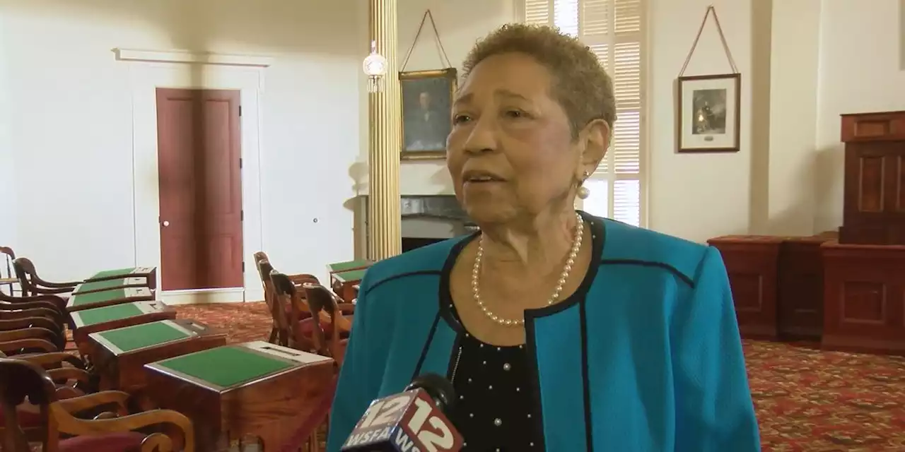 Pearl Maxwell, Alabama’s first Black statehouse clerk, dies at 85