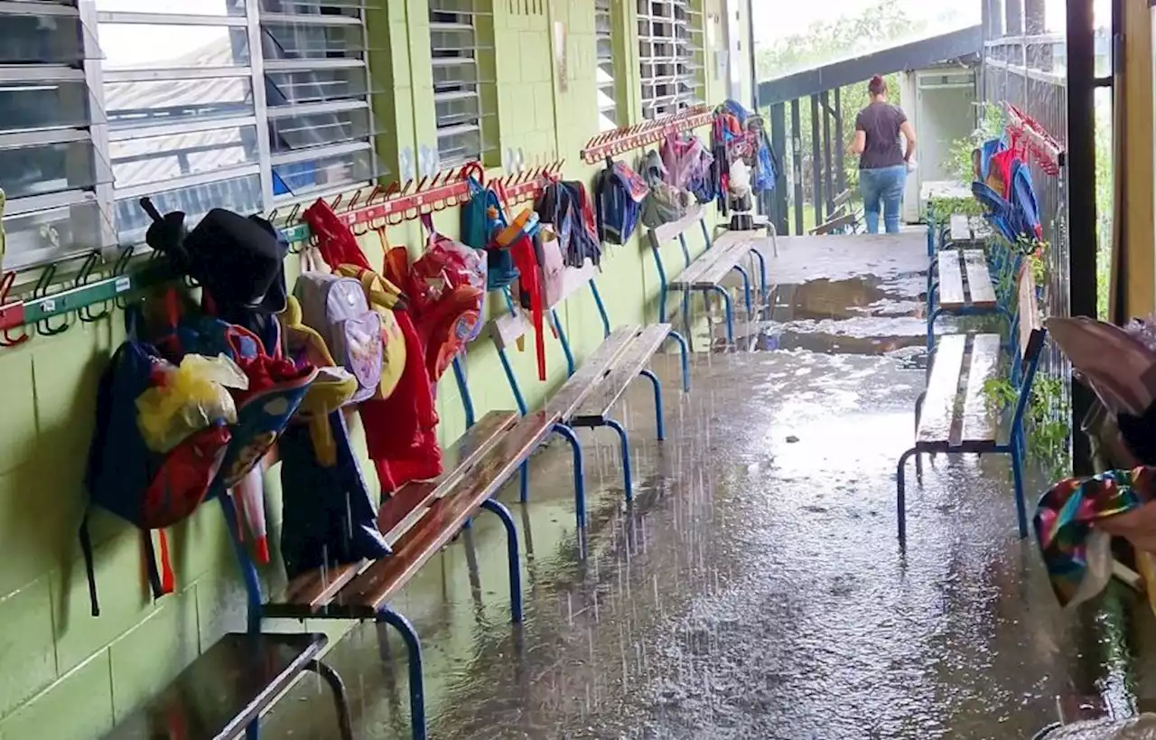 Inondations, classes surchargées… L’école en souffrance en Outre-mer