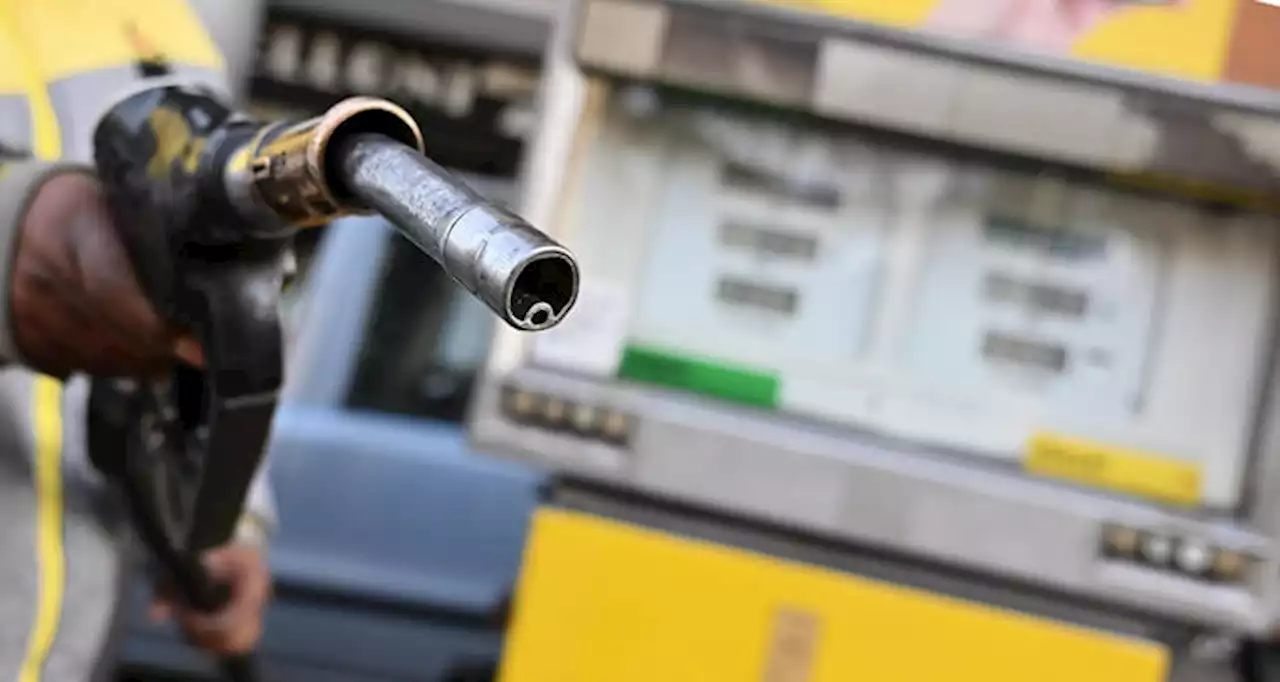 Non si arresta la corsa della benzina, al self è a 1,99 euro - Ultima ora