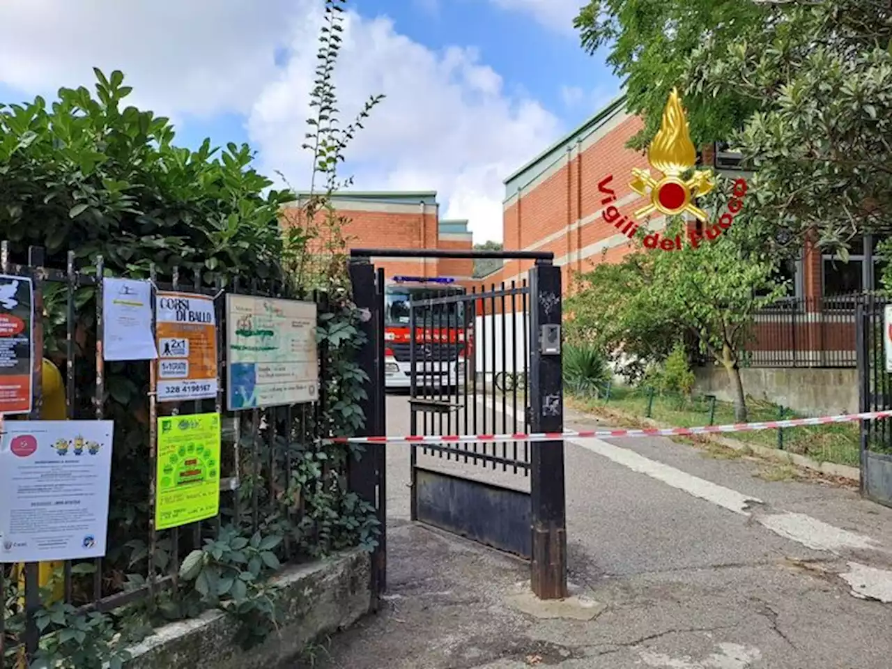 Scoppia una caldaia in una scuola primaria, 265 evacuati - Notizie