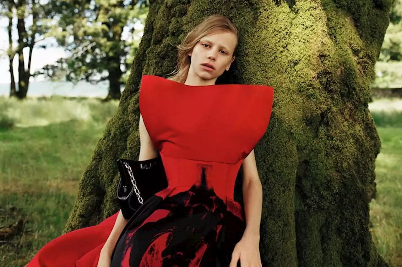 Capturing Sarah Burton’s Alexander McQueen in the Great Outdoors