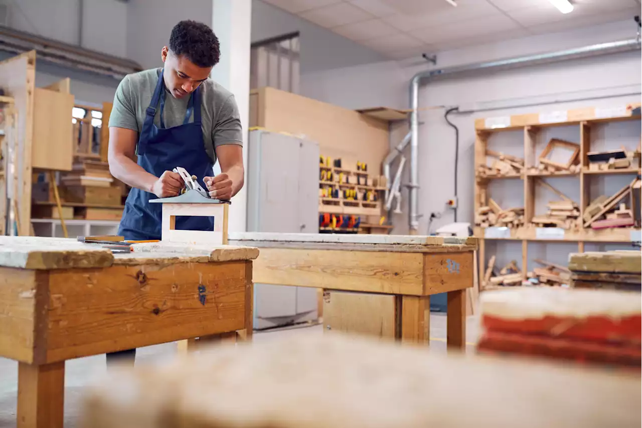 Arbeitskräftemangel im Handwerk legt zu | Börsen-Zeitung