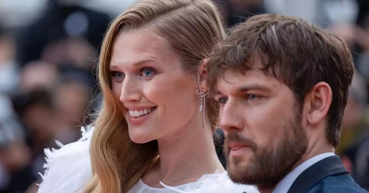 Toni Garrn: Nach Blitz-Scheidung: Ex Alex Pettyfer datet wieder ein Model