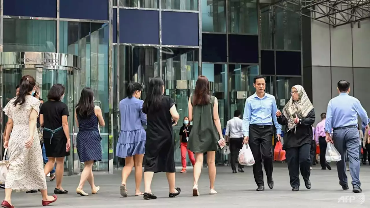 Singapore's resident employment contracts for the first time in 3 years