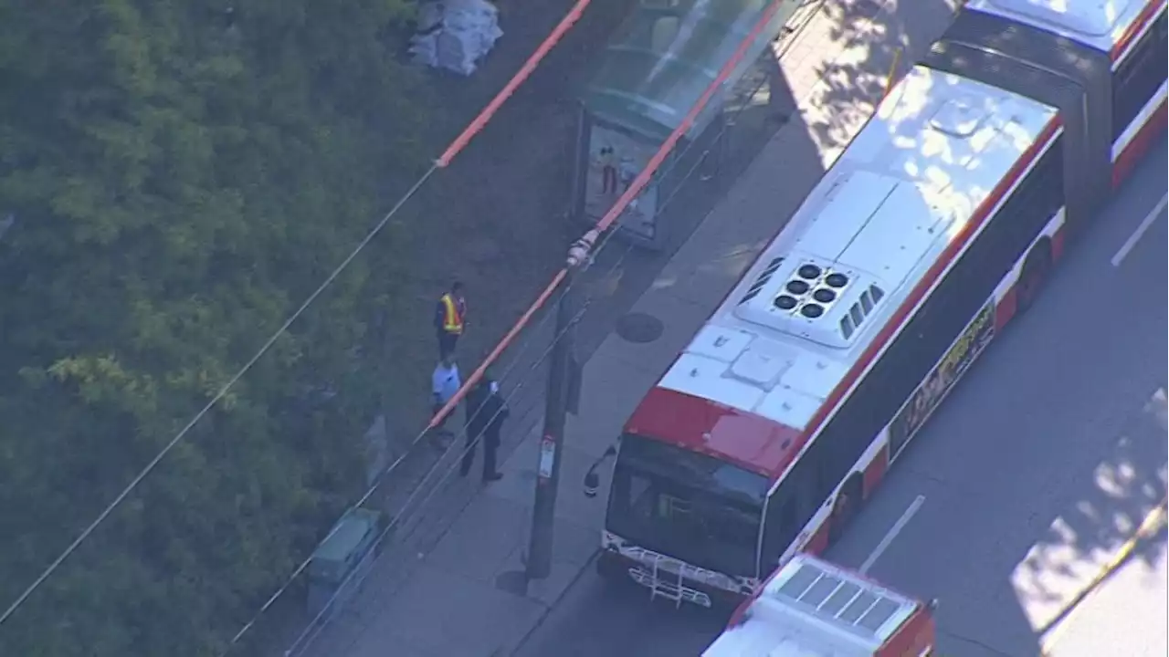 Man hit with brick while riding Toronto transit; suspect sought