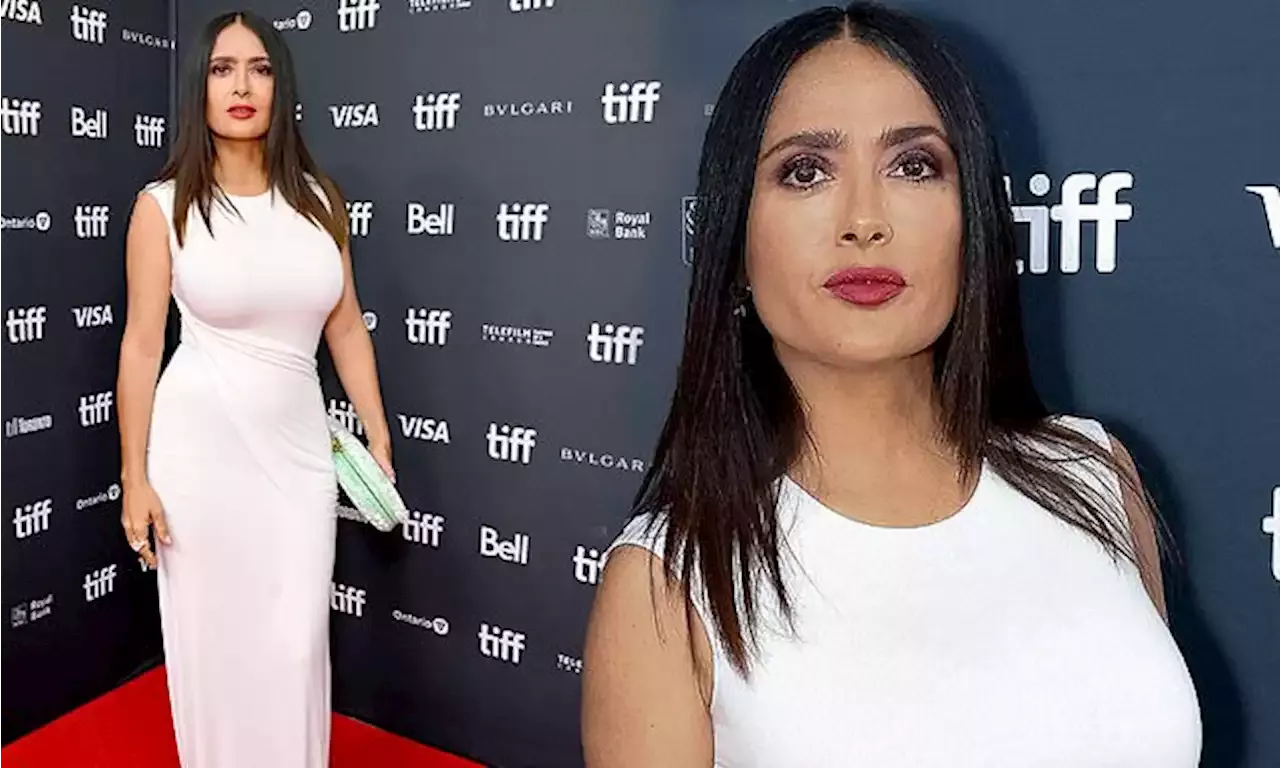 Salma Hayek Stuns At Premiere Of El Sabor De La Navidad