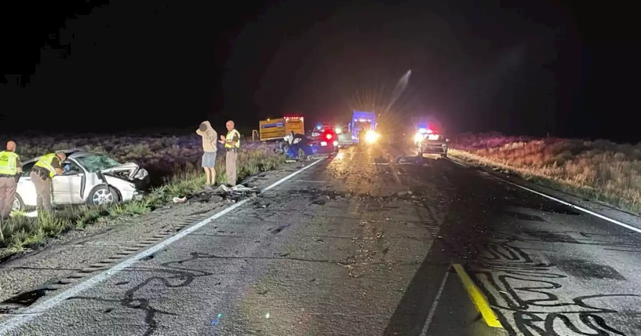 2 killed after car crosses into opposite lane in San Juan County