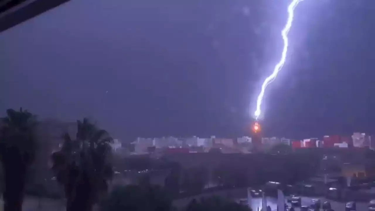 Algemesí, en Valencia, suspende las clases por la lluvia torrencial el jueves