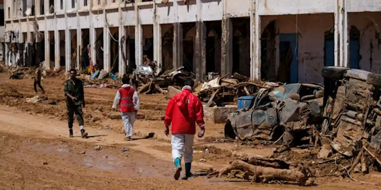 A Derna, en Libye, les rescapés des inondations cherchent encore leurs proches