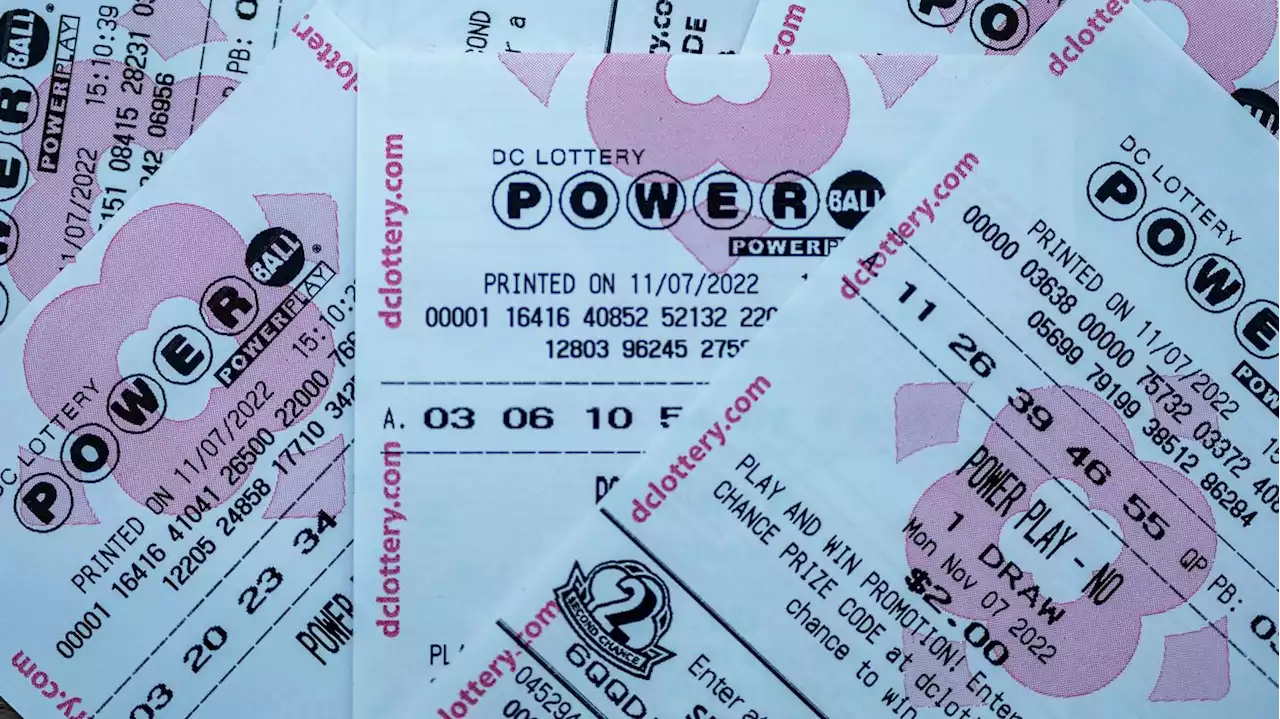 The Powerball jackpot is $550 million — here's how to buy lottery tickets on your phone