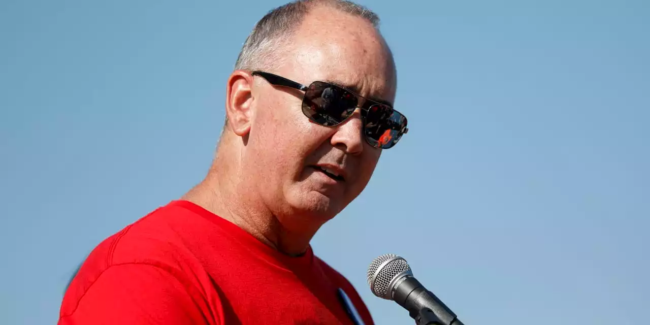 UAW President Readies His Union for Big Three Strike