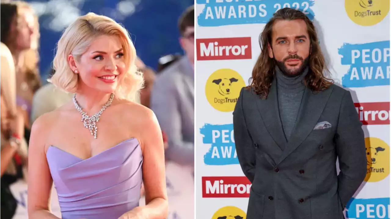 Towie star claims Holly Willoughby 'threw shade' at him at the NTAs