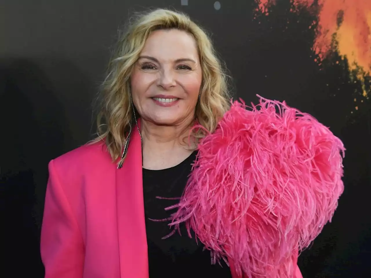 Kim Cattrall Reveals Her Newly-Single Celebrity Crush & Discusses a SATC Spin-off Focused On Samatha